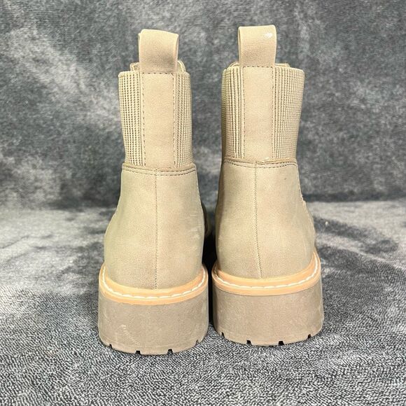 Dolce Vita Women's Shoes 7 Leigha Low Heel Lug Sole Chelsea Boot - Picture 2 of 8